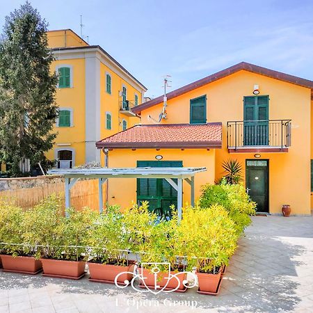 Villa Livia - L'Opera Group Специя Экстерьер фото